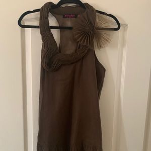 Stylish tank with amazing floral detail